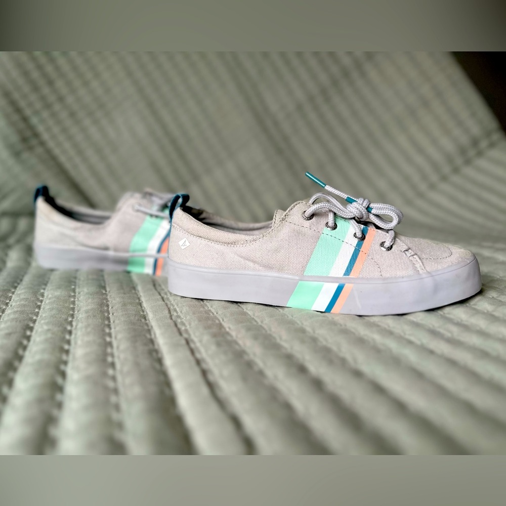 Sperry Crest Buoy Sneaker